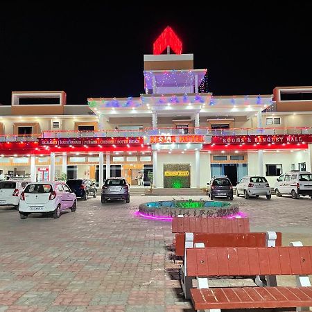 Kesar Hotel Viramgam Ngoại thất bức ảnh