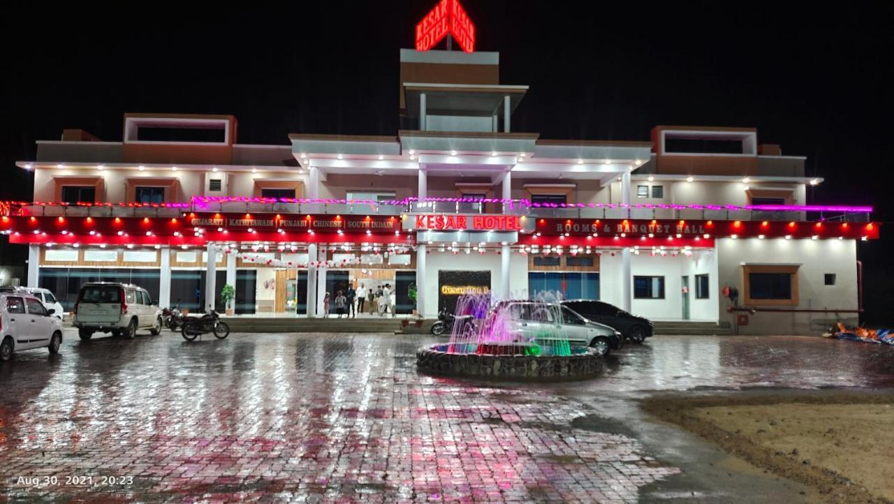 Kesar Hotel Viramgam Ngoại thất bức ảnh