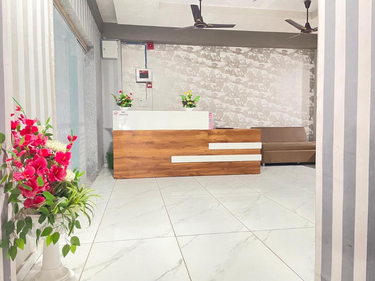 Kesar Hotel Viramgam Ngoại thất bức ảnh