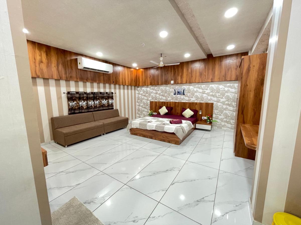 Kesar Hotel Viramgam Ngoại thất bức ảnh