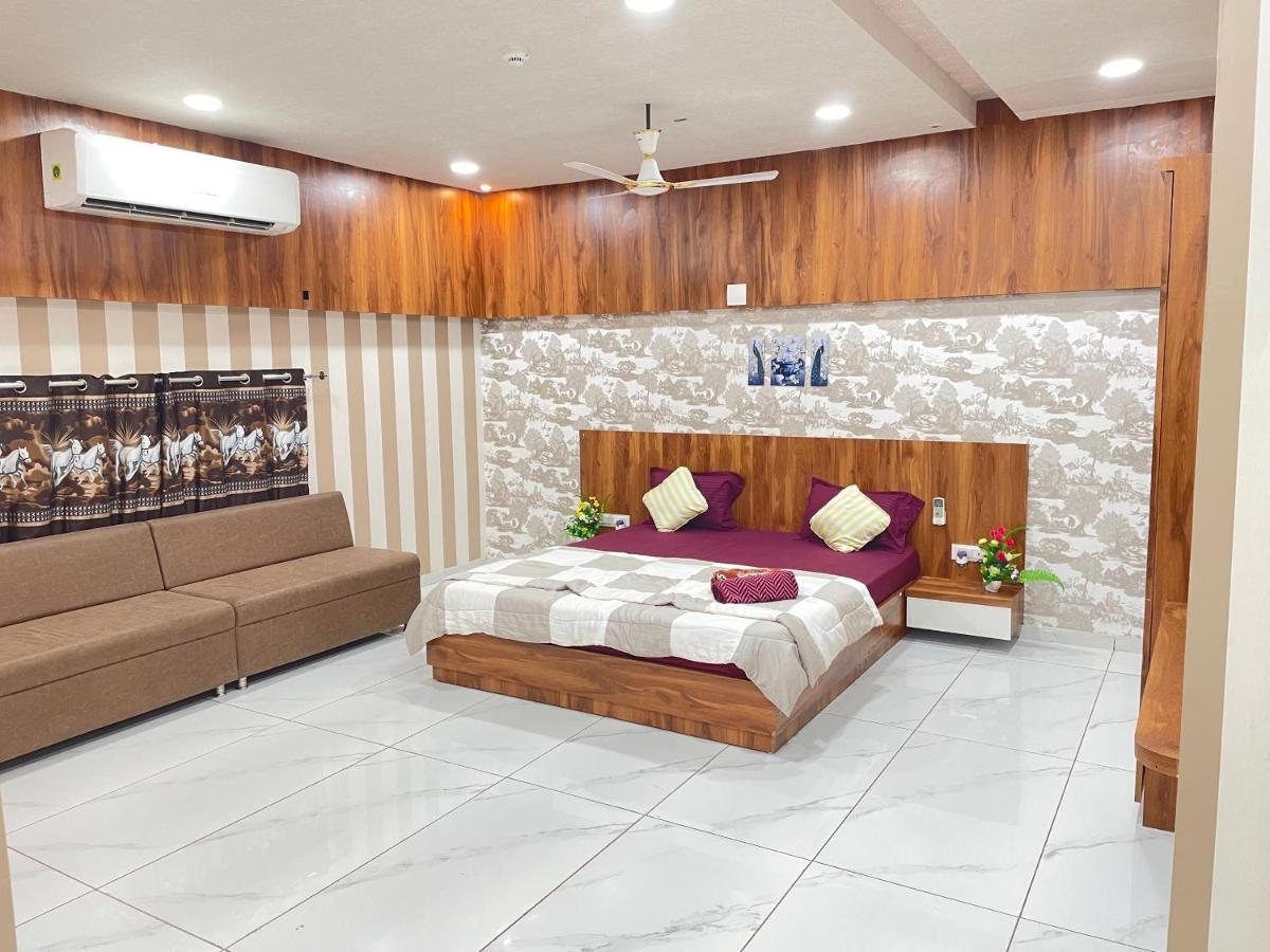 Kesar Hotel Viramgam Ngoại thất bức ảnh