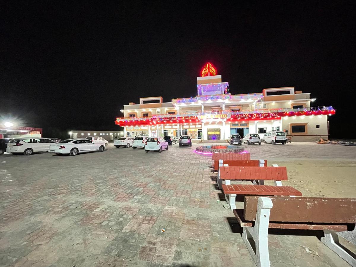 Kesar Hotel Viramgam Ngoại thất bức ảnh